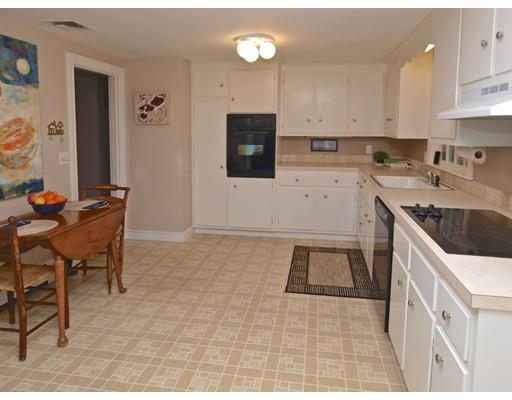 43 Richardson Dr, Needham, MA 02492 photo 7