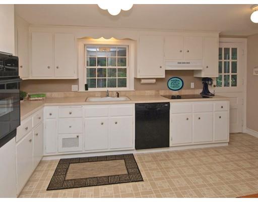 43 Richardson Dr, Needham, MA 02492 photo 8