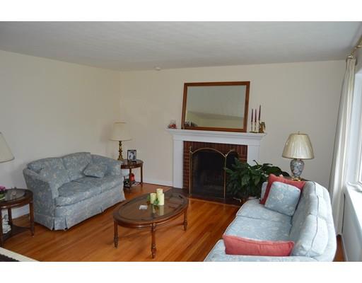 189 Acrebrook Rd, Springfield, MA 01129 photo 4