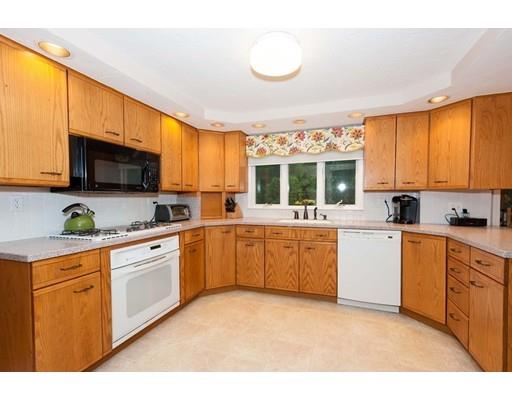 51 Eagle Dr, Sharon, MA 02067 photo 6