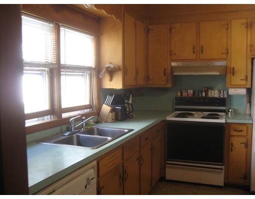 35 Trask St, Gloucester, MA 01930 photo 6