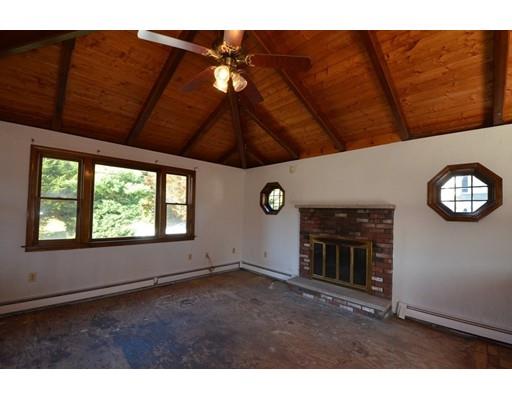 67 Oak St, Wakefield, MA 01880 photo 11