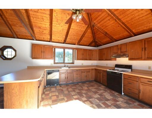 67 Oak St, Wakefield, MA 01880 photo 5