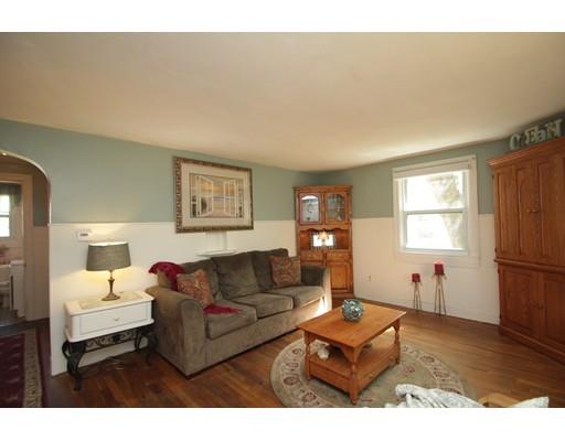 101 Leavitt St, Springfield, MA 01109 photo 7