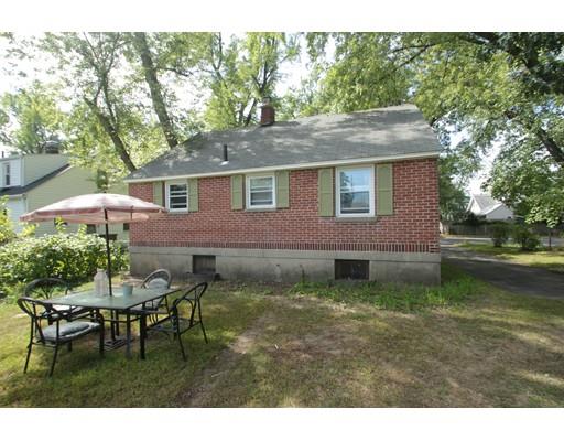 101 Leavitt St, Springfield, MA 01109 photo 16