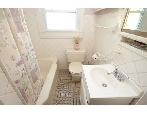 101 Leavitt St, Springfield, MA 01109 photo 15