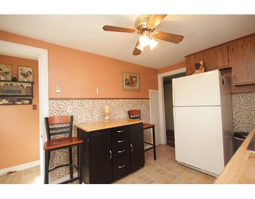 101 Leavitt St, Springfield, MA 01109 photo 5