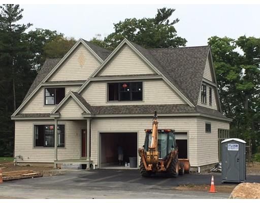 25 Whitehall Cir, Beverly, MA 01915 photo 2