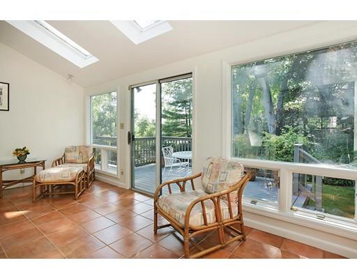 8 Arlington Rd, Chestnut Hill, MA 02467 photo 6