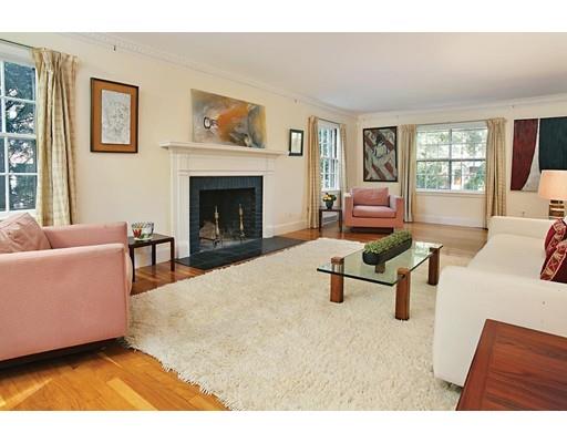 8 Arlington Rd, Chestnut Hill, MA 02467 photo 3
