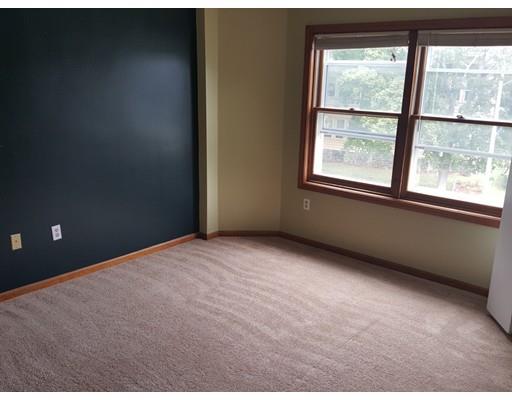 8 Samoset Rd, Worcester, MA 01604 photo 6
