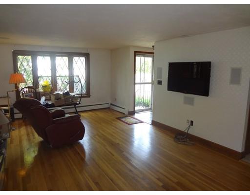 6 Crescent Ter, Saugus, MA 01906 photo 4