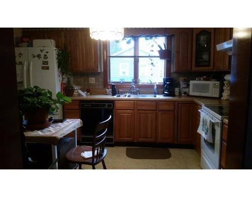 100 Upland St, Springfield, MA 01104 photo 6