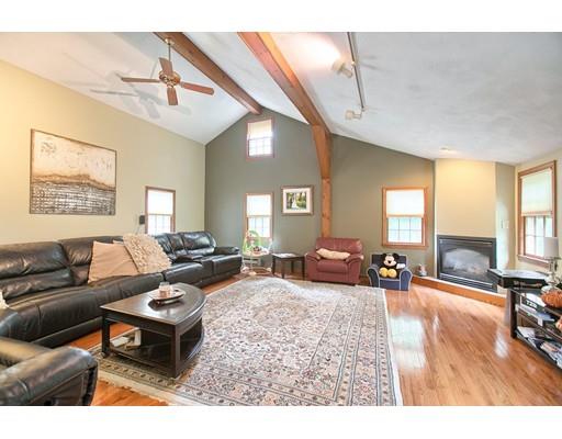 38 Collins St #A, Danvers, MA 01923 photo 1