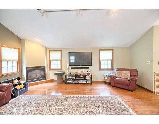 38 Collins St #A, Danvers, MA 01923 photo 4