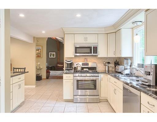 38 Collins St #A, Danvers, MA 01923 photo 7
