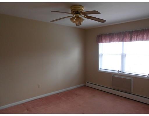 68 Colonial Cir #D, Chicopee, MA 01020 photo 7
