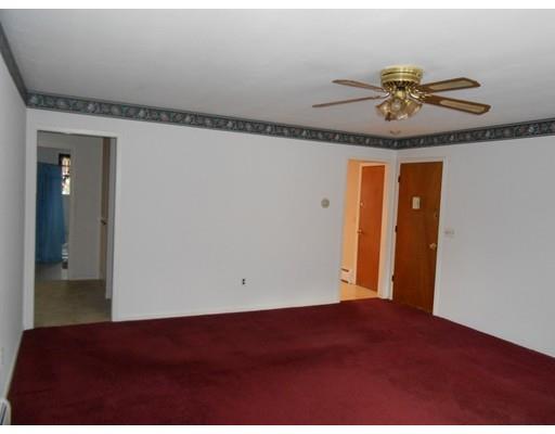 68 Colonial Cir #D, Chicopee, MA 01020 photo 6