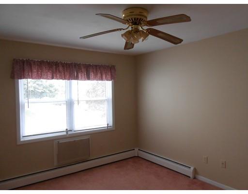 68 Colonial Cir #D, Chicopee, MA 01020 photo 9