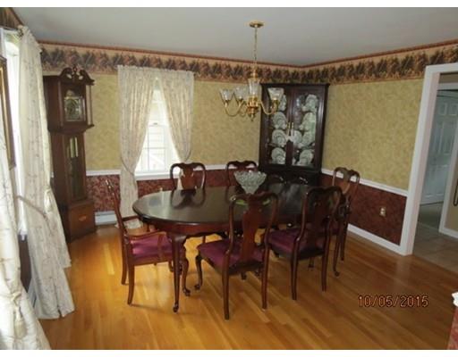 25 White Oak Ln, Fall River, MA 02722 photo 10