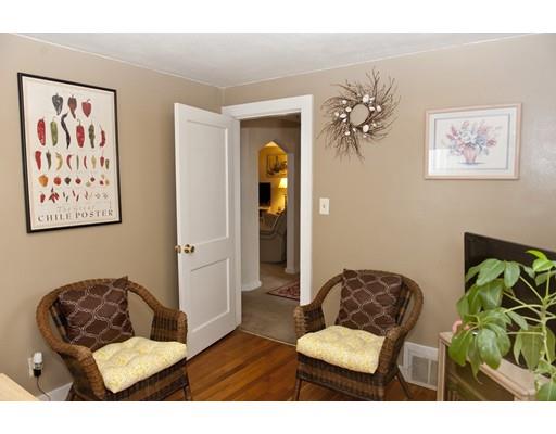 79 Powell Ave, Springfield, MA 01118 photo 9
