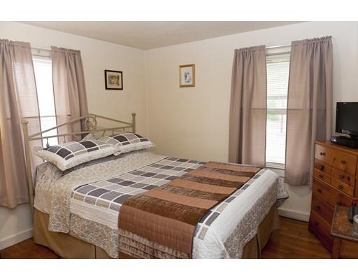 79 Powell Ave, Springfield, MA 01118 photo 10