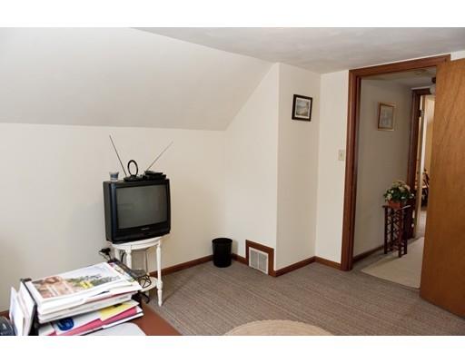 79 Powell Ave, Springfield, MA 01118 photo 15