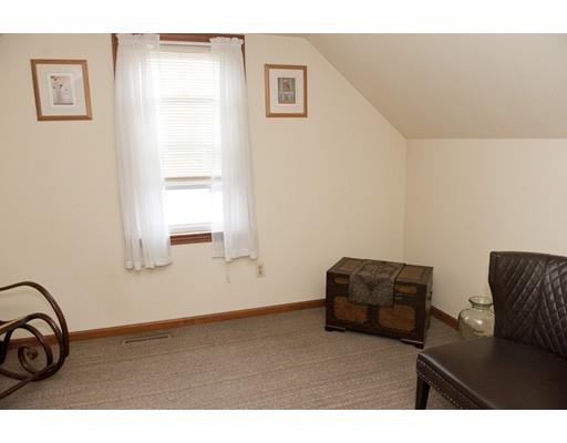 79 Powell Ave, Springfield, MA 01118 photo 12