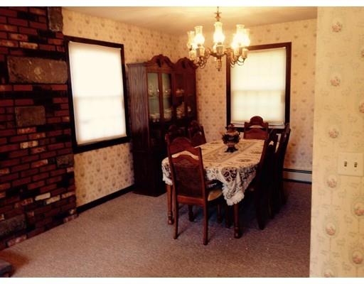 515 Tiffany St, Springfield, MA 01108 photo 4