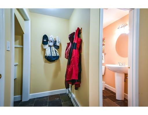 21 Laurel Cir, Needham, MA 02492 photo 17