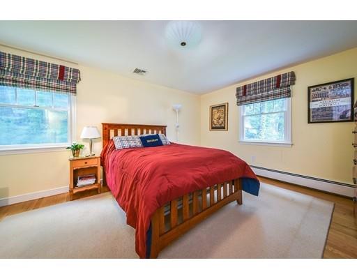 21 Laurel Cir, Needham, MA 02492 photo 13