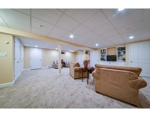 21 Laurel Cir, Needham, MA 02492 photo 18