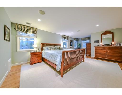 21 Laurel Cir, Needham, MA 02492 photo 11