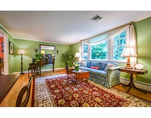 21 Laurel Cir, Needham, MA 02492 photo 2