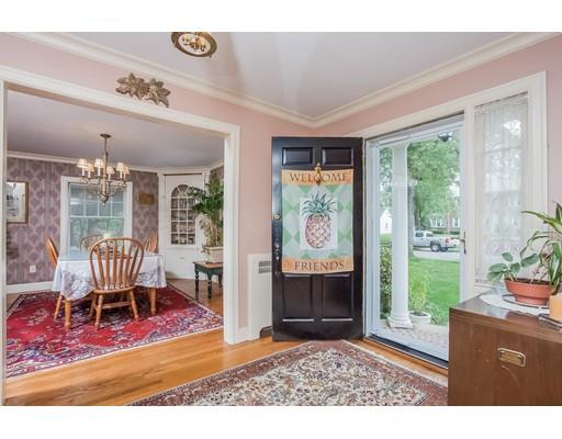 36 Shefford St, Springfield, MA 01107 photo 5