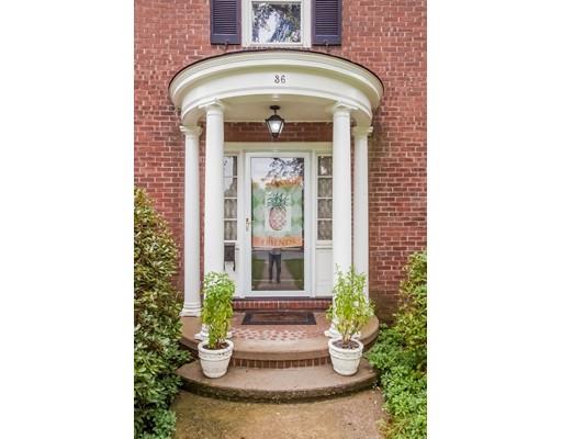 36 Shefford St, Springfield, MA 01107 photo 3