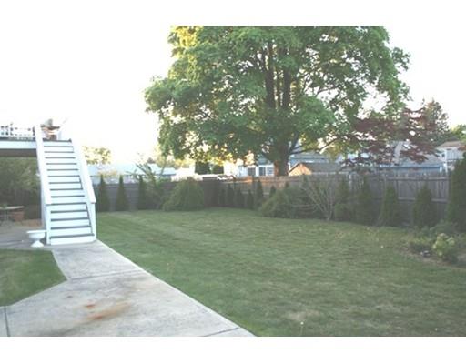 35 Crescent Ave, Saugus, MA 01906 photo 3