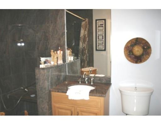 35 Crescent Ave, Saugus, MA 01906 photo 21