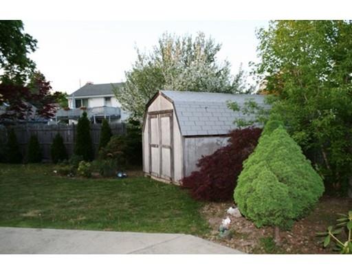 35 Crescent Ave, Saugus, MA 01906 photo 4