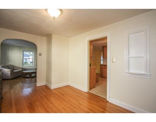 43 Dana St, Springfield, MA 01104 photo 6