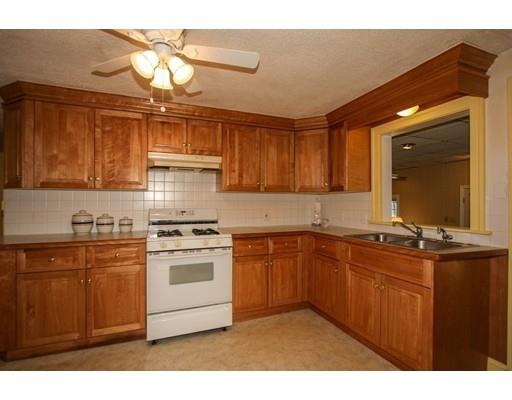 43 Dana St, Springfield, MA 01104 photo 8