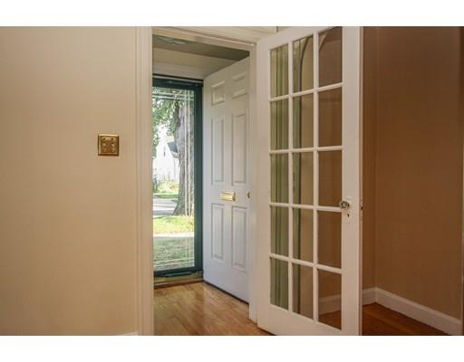 43 Dana St, Springfield, MA 01104 photo 2