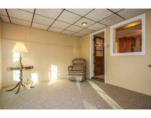 43 Dana St, Springfield, MA 01104 photo 12