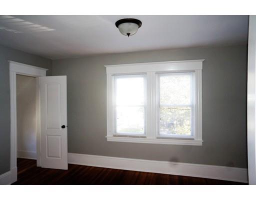 52 Granby St, Springfield, MA 01108 photo 9