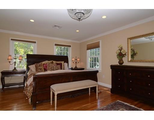 56 Pilgrim Rd, Wellesley, MA 02481 photo 12