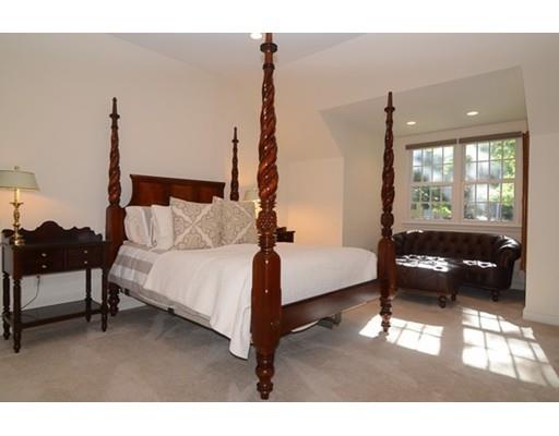 56 Pilgrim Rd, Wellesley, MA 02481 photo 11
