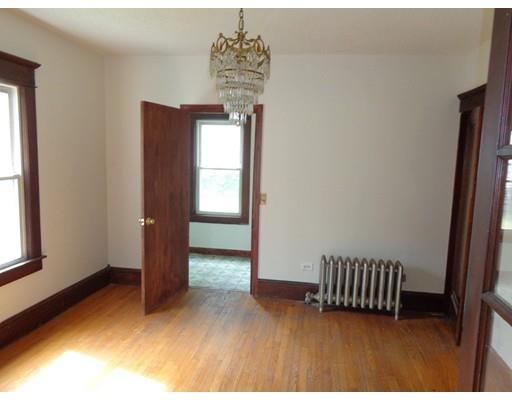 280 Lexington St, Springfield, MA 01104 photo 3