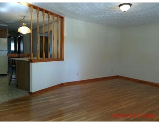 33 Crowningshield Rd, Worcester, MA 01604 photo 4