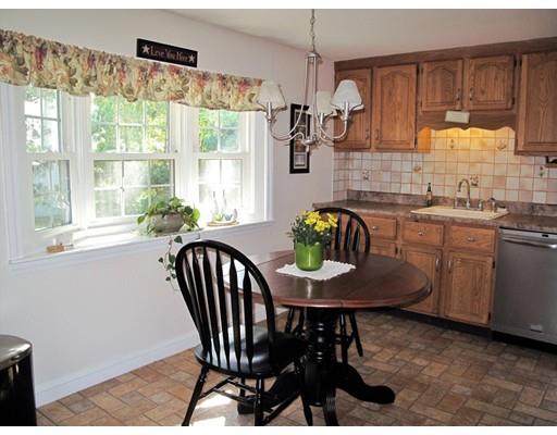 20 Cedar Cir, Randolph, MA 02368 photo 3