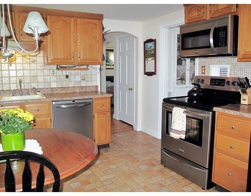 20 Cedar Cir, Randolph, MA 02368 photo 4